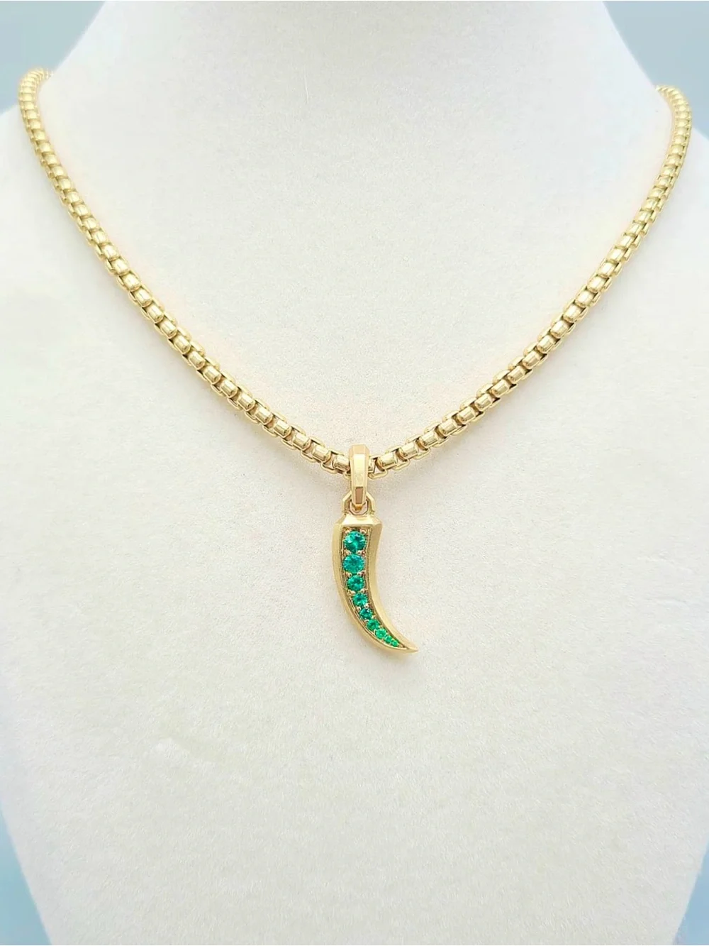 DAVID YURMAN Petrvs® Claw Amulet In 18K Yellow Gold With Emeralds, 30.7mm